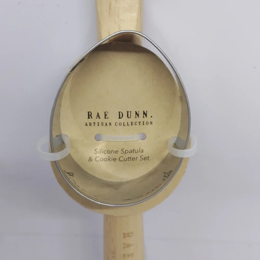 rae dunn Happy Easter Silicon Spatula And Egg Cookie Cutter New